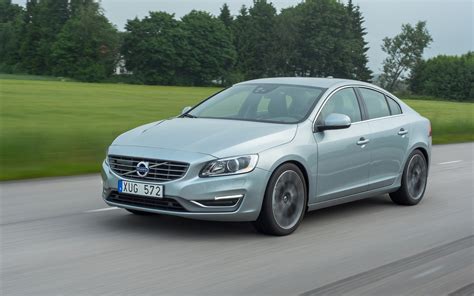Volvo S60 2014 Widescreen Exotic Car Picture #55 of 114 : Diesel Station