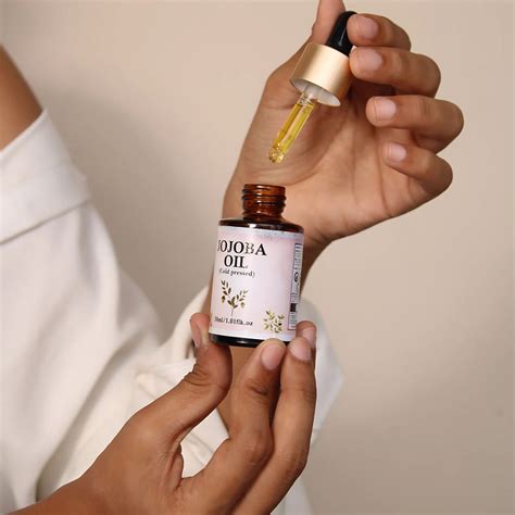 Cold pressed Jojoba Oil – Healthyroots