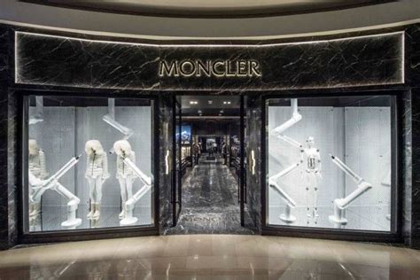 Moncler品牌上海恒隆旗舰店开业仪式 - 案例 - ONSITECLUB - 体验营销案例集锦