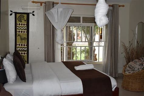 SUNSET ENTEBBE - Motel Reviews, Photos, Rate Comparison - Tripadvisor