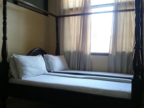 TRANSIT MOTEL UKONGA (Dar es Salaam) - Motel Reviews, Photos, Rate ...