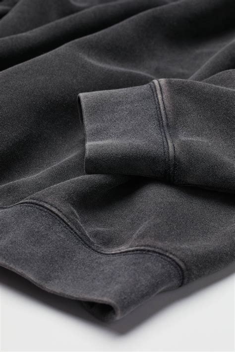 Oversized sweatshirt - Black/Washed out - Ladies | H&M IN