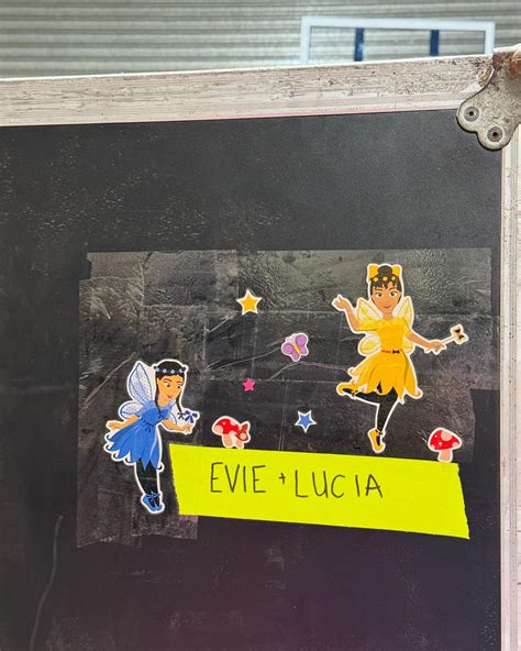 Lucia Wiggle (@lucia_wiggle) • Instagram photos and videos