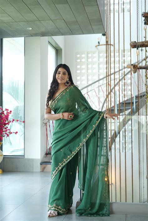 Sazrika - Buy Indian Saree Online (साड़ी) | Latest Saree Designs Online