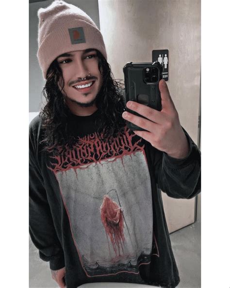 I feel Bonita 🌙🥀 : r/GothStyle