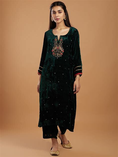 Buy Emerald Green Embroidered Velvet Suit with Chanderi Dupatta - Set ...