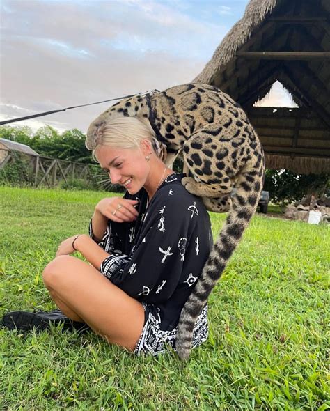 GEORGIA ELLENWOOD – Instagram Photos 10/03/2022 – HawtCelebs