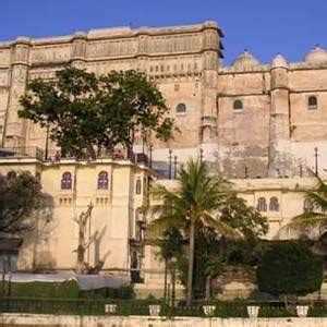 India Unveiled - Antiques Of India | Trinetra Tours India