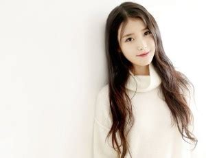 IU Lee Ji-eun South Korean singer-songwriter Matte Finish Poster Paper ...