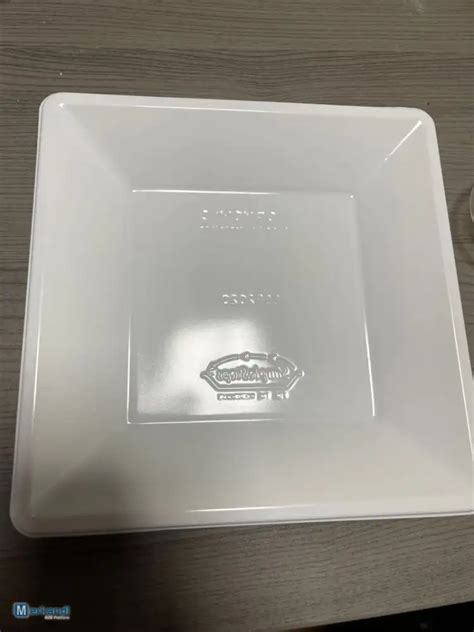 14 pallets | 28 boxes per pallet | 200 plates per box | Polypropylene ...