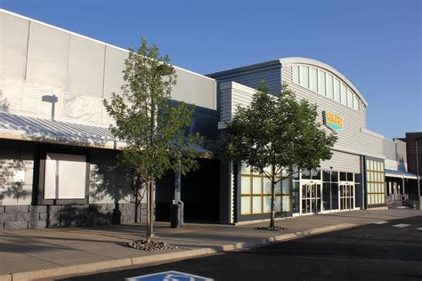 Hazel’s Beverage World