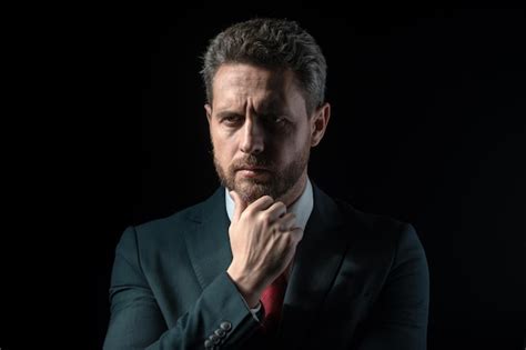 Serious Portrait Businessman 的图像结果