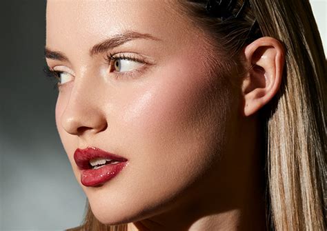 GEWINNSPIEL: Make-up Artist Ausbildung im Wert von 5.900 Euro - Famous ...