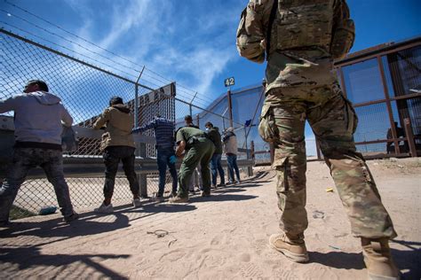 Thousands surrender to Border Patrol as Title 42 ends