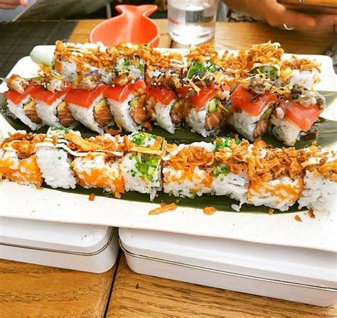 Pleasant evening with seafood and wine - Reviews, Photos - ESCA ...