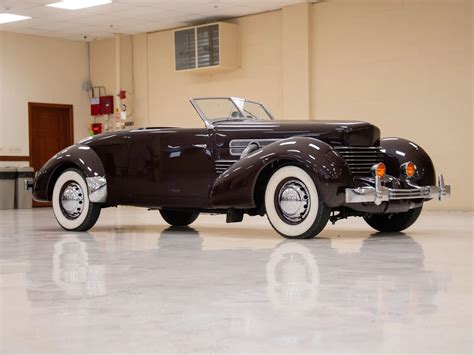 1937 Cord 812 Supercharged Cabriolet | Miami 2024 | RM Sotheby's