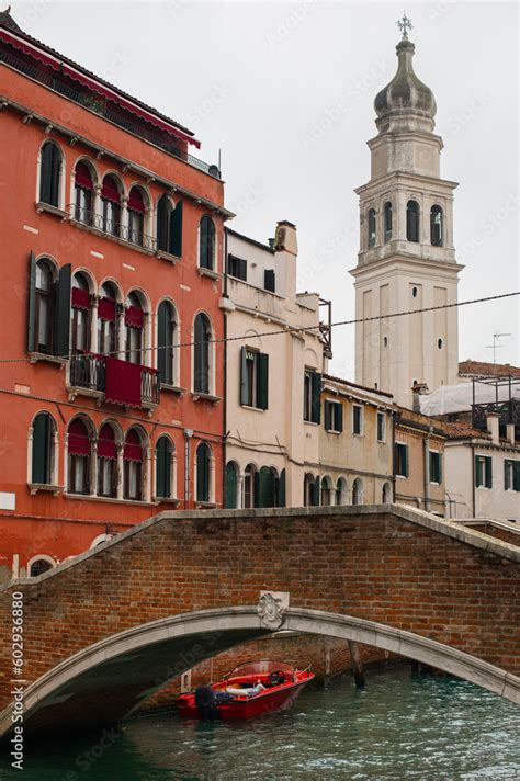 Venice 的图像结果