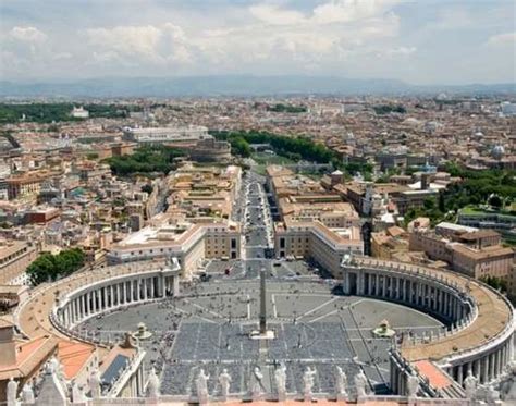 St Peter's Square - Rome: Get the Detail of St Peter's Square on ...