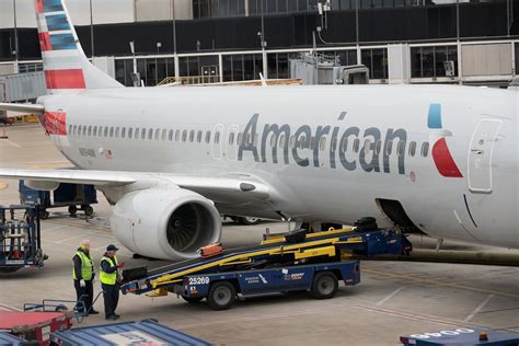 American Airlines Passenger Wouldn't Stop Doing Pull-ups, Forcing ...