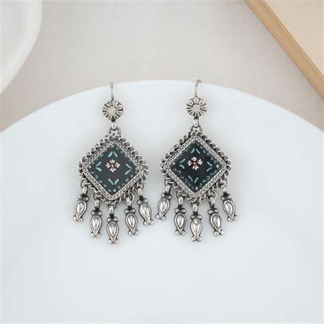 Buy Rimi Pichwai Earrings | 92.5 Gold Plated Dual Tone Choker Online ...