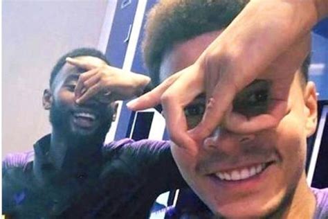 Tottenham star Dele Alli shows off new goal celebration pose - ESPN
