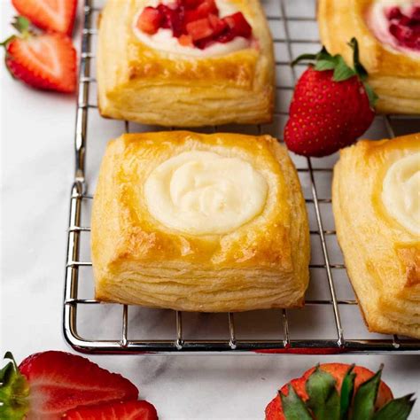 Cream cheese Danish - Sugar Pursuit