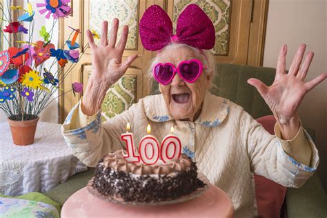 Live Past 100: Secret To Long, Healthy Life Found In Centenarians' Blood