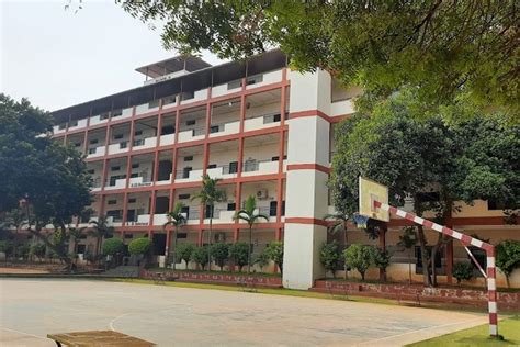 Keshav Memorial Institute of Technology Hyderabad Campus: Photos ...
