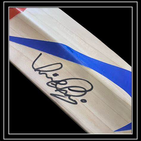 Virat kohli Signed Bat | Stellagraph