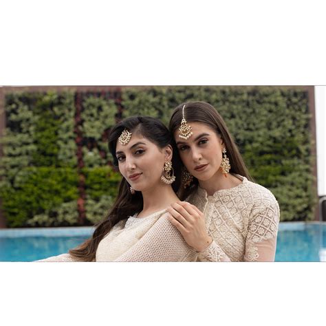 Discover Destination Wedding Earrings - Nepra By Neha Goel