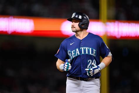 Mariners' Cal Raleigh problem will still be present when he's back from ...