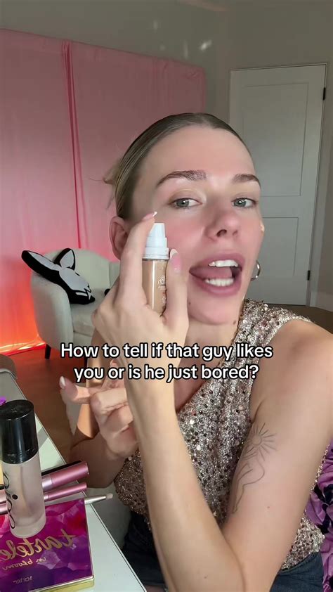 Halli Smith (@halli.smith) - Urlebird