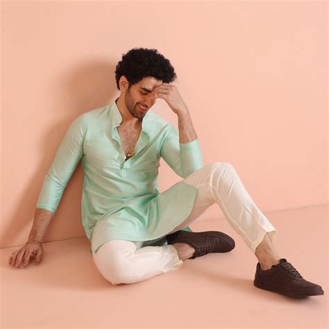 Men Green Solid Kurta Trouser Set – Kisah