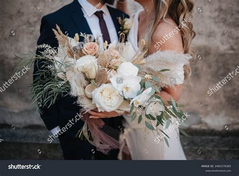 Bride Groom Wedding Day库存照片2481576365 | Shutterstock