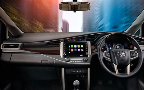 Toyota Innova Hycross On Road Price, Hybrid Hycross Features, Top Models