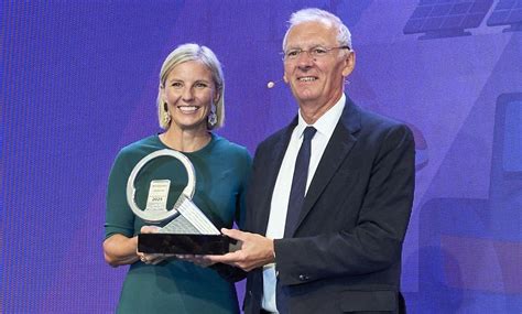 Международным грузовиком 2025 года избран Mercedes-Benz eActros 600 ...