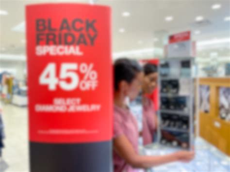 7 Stores That Offer a Black Friday Price Match Guarantees - The Krazy ...