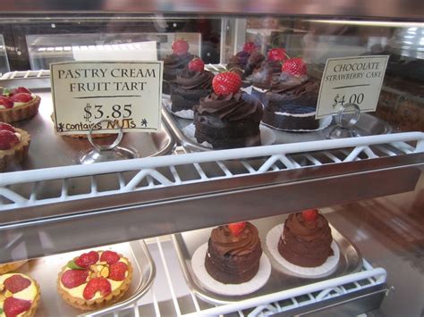 FoodieMommy: The Surprise of a Sandwich at A & J King Bakery in Salem