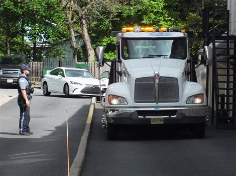 poor parking lot design - THE RIDGEWOOD BLOG.