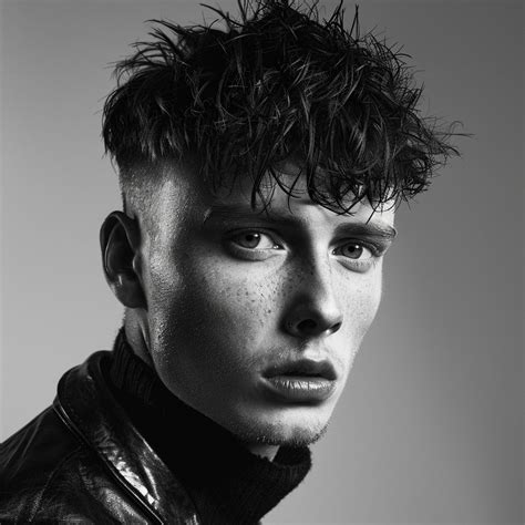 Short Messy Hair Mens