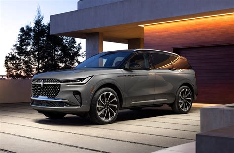 2024 Lincoln Nautilus Debuts as Big American Turbo or Hybrid Luxury SUV ...