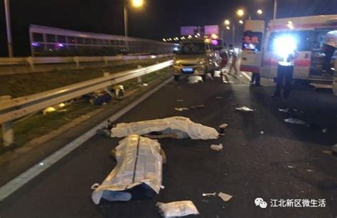 【突发事故】昨天凌晨，南京绕城公路发生惨烈车祸，4人当场死亡2人重伤！