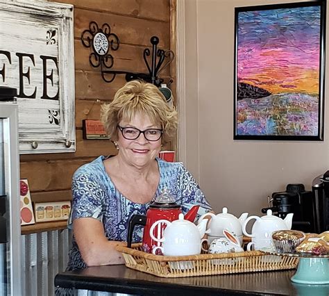 HIDDEN TREASURES UPSCALE RESALE - All You Need to Know BEFORE You Go ...