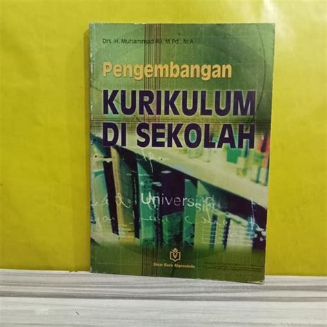 Jual Buku pengembangan kurikulum di sekolah - Kota Malang ...