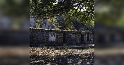 Trekking Up Dongri Fort | LBB