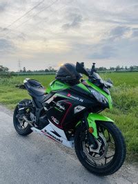 Kawasaki Ninja ZX-14R price, specs, mileage, colours, photos and ...