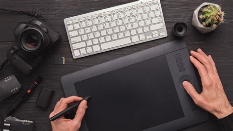 Multimedia Arts Graphics 的图像结果