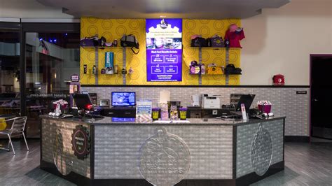 Gym in Phoenix (Bellair), AZ | 4907 W Bell Rd | Planet Fitness