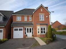 Modern Four Bedroom Family House In Uk by Modern Houses Search House Modern Four Bedroom Family House In Uk