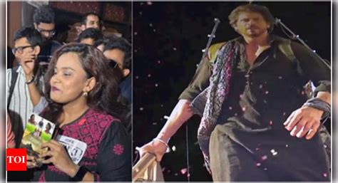 "We have been waiting for Shah Rukh Khan, Rajkumar Hirani's film": Fans ...